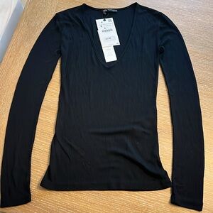 NWT Zara V-Neck Ribbed L/S Tee